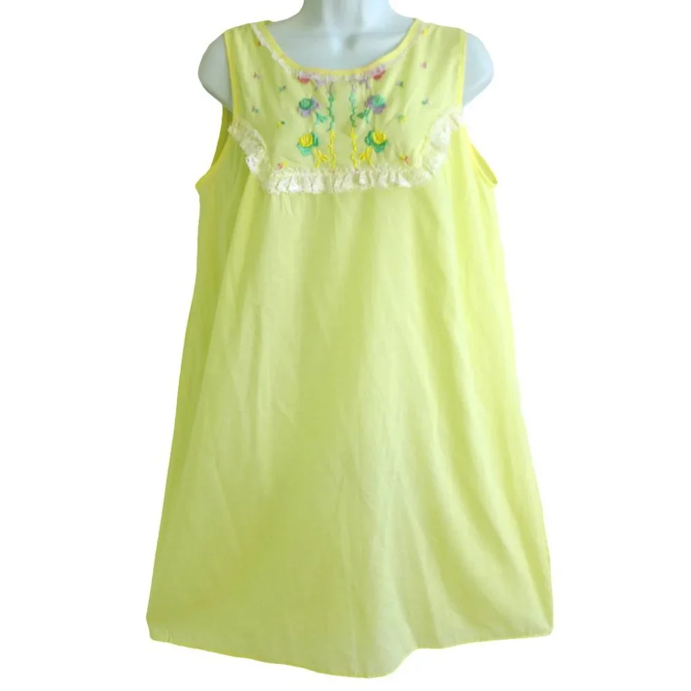 Vintage MCM By Beverly Yellow Nightgown Floral Embroidery Ruffled Lace Bib Trim - Picture 2 of 5